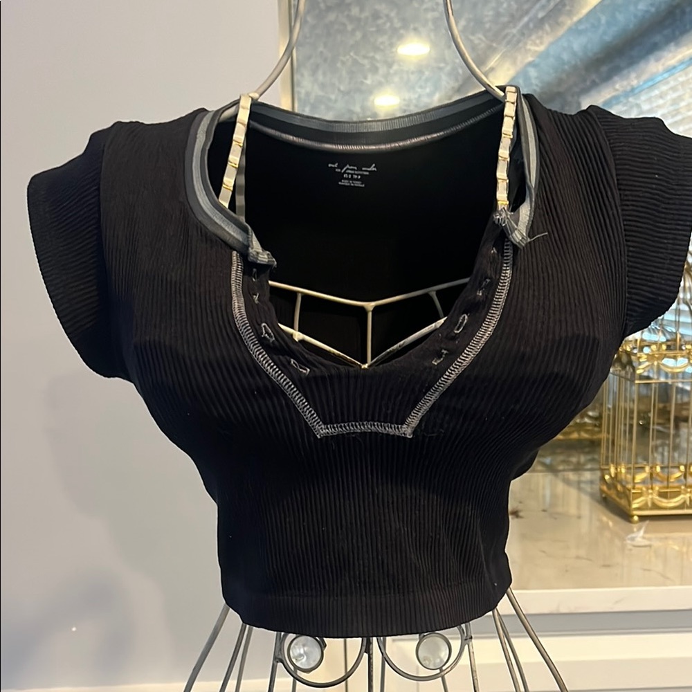Urban Outfitters Black Cap Sleeve Crop Top